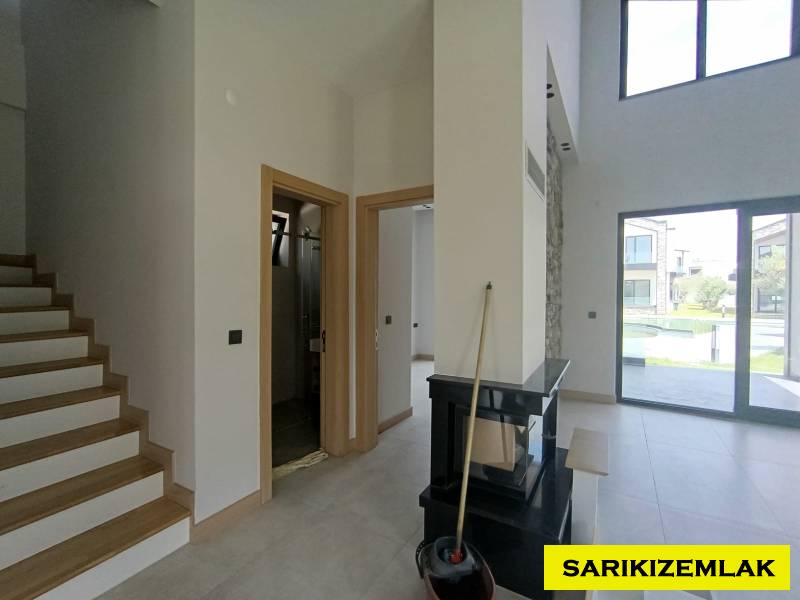 Edremit Güre Mah`da3+1  Villa. - 18